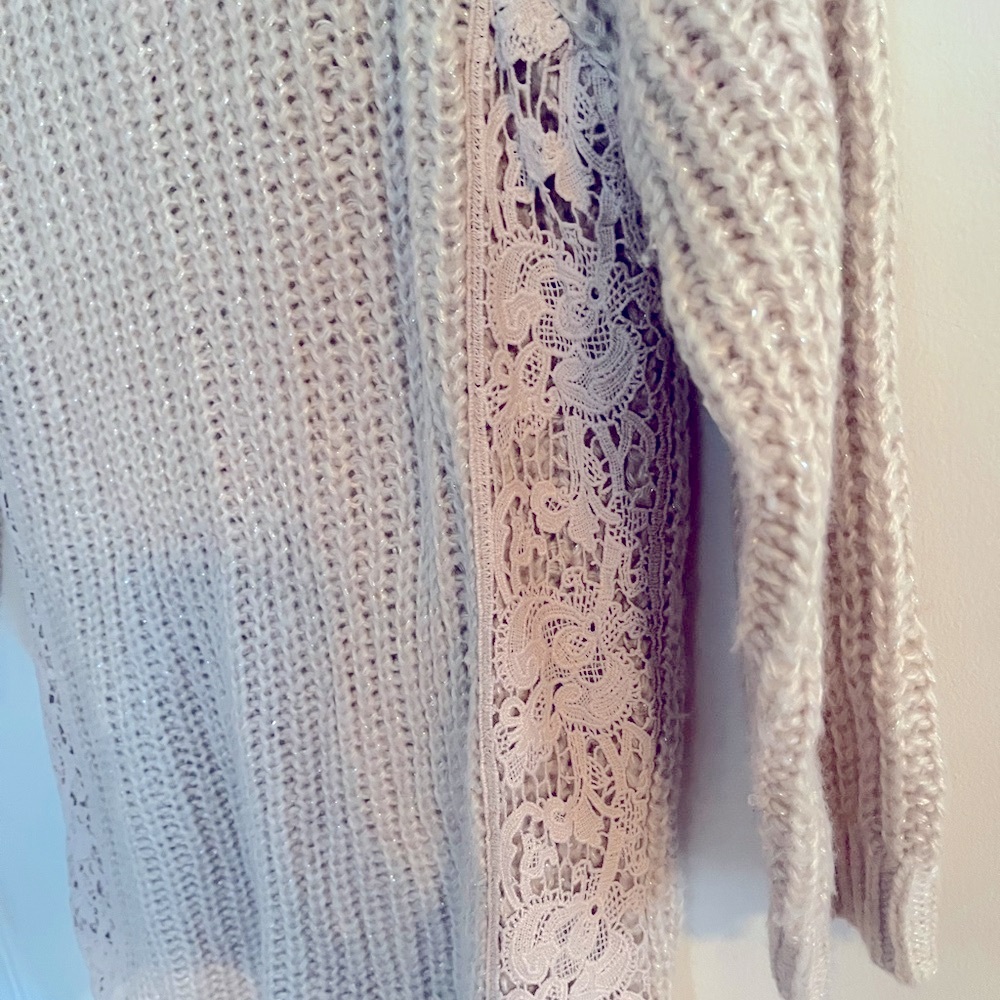 Cute light beige long sweater - Picture 5 of 6